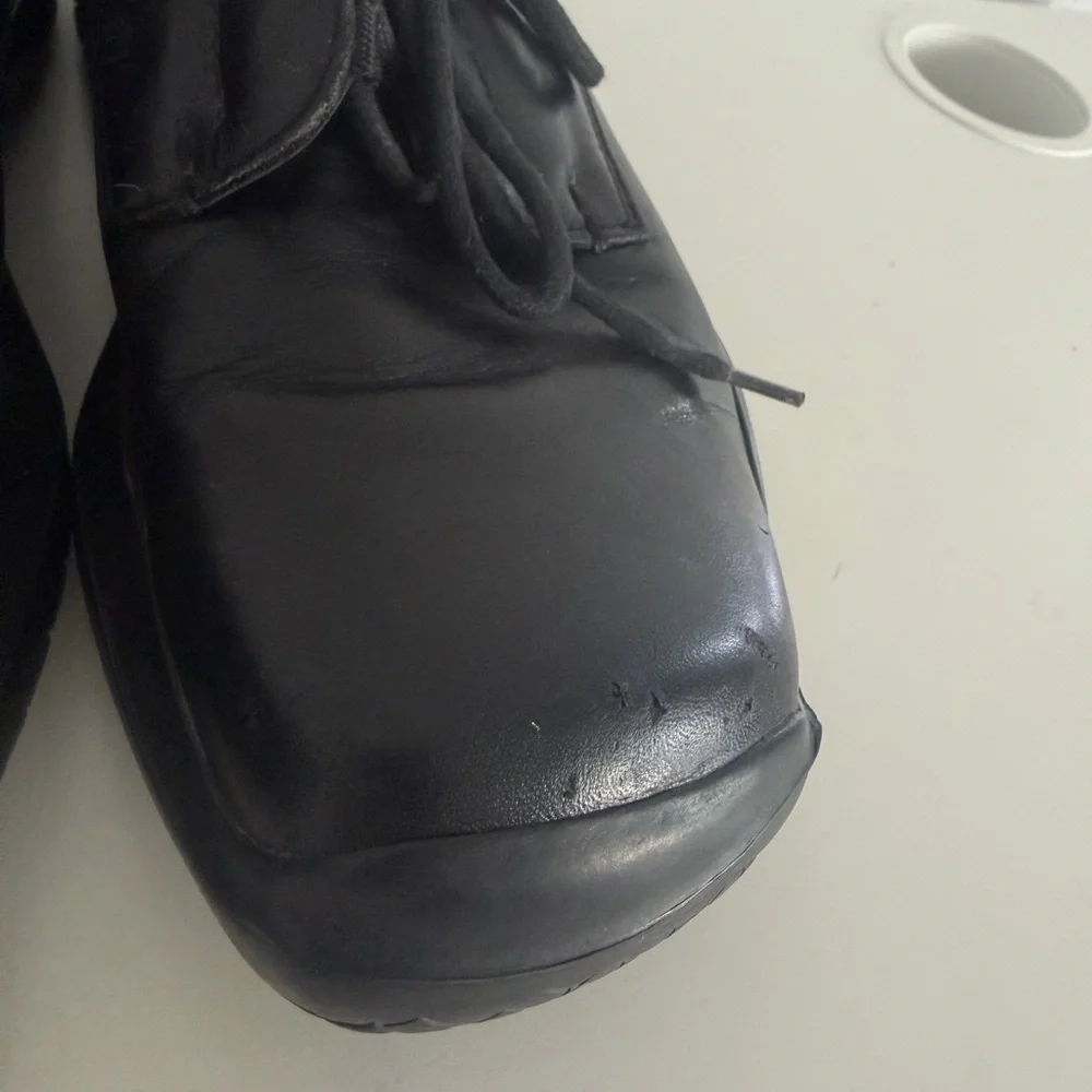 Prada Black Leather Lace-Up chunky shoes - Picture 2 of 6